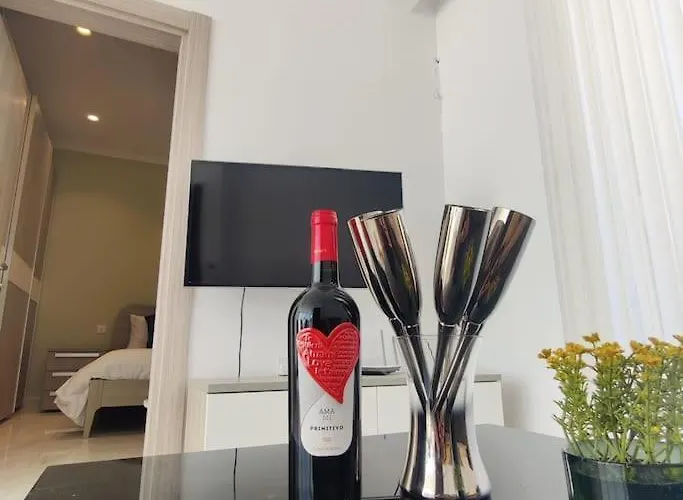 Cozy Penthouse In Malta Appartamento