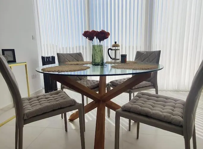 Cozy Penthouse In Malta